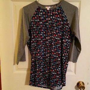 💚 2/$20 sale! New! Lularoe Randy top.